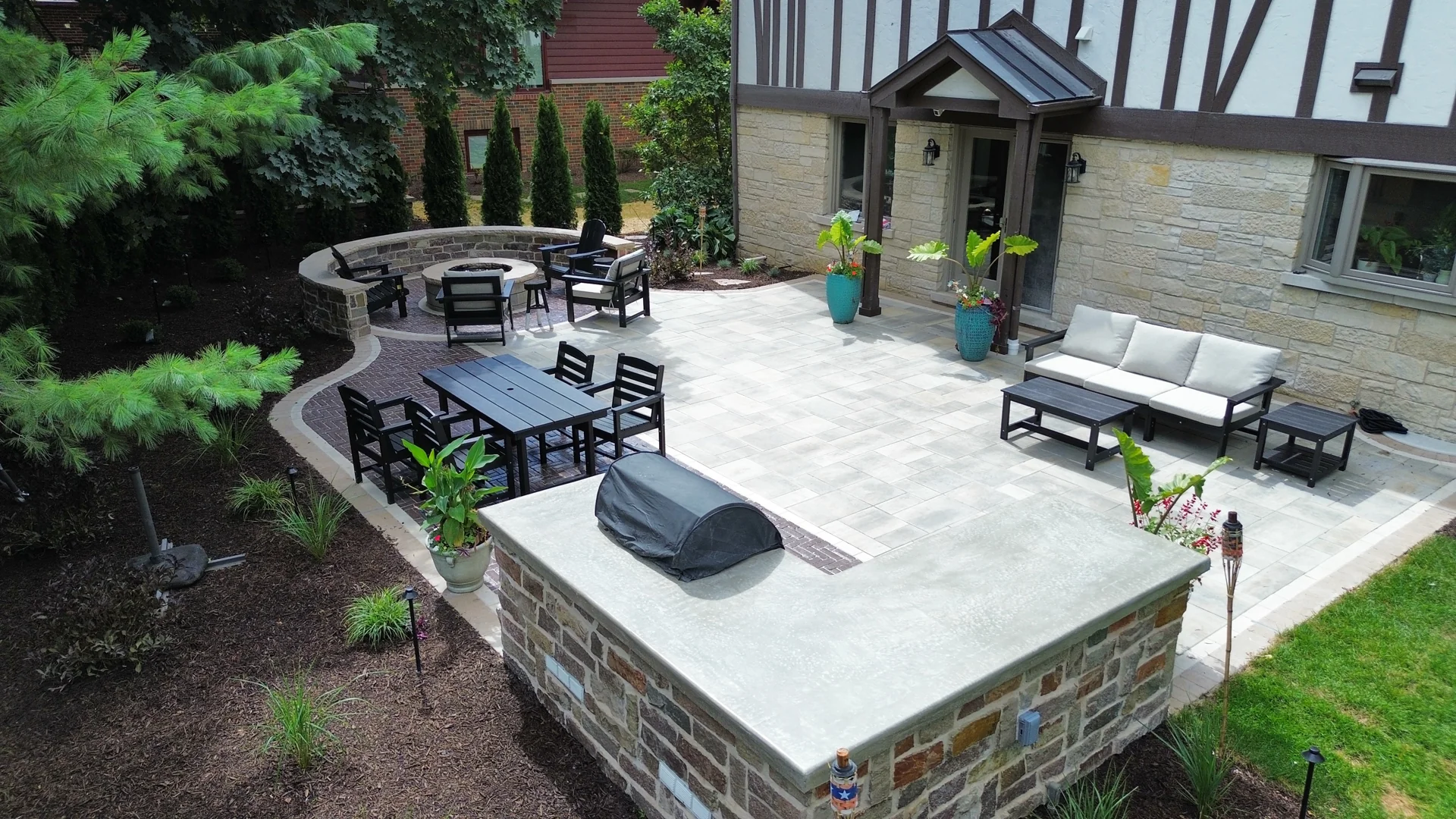 residential hardscaping installation chicagoland